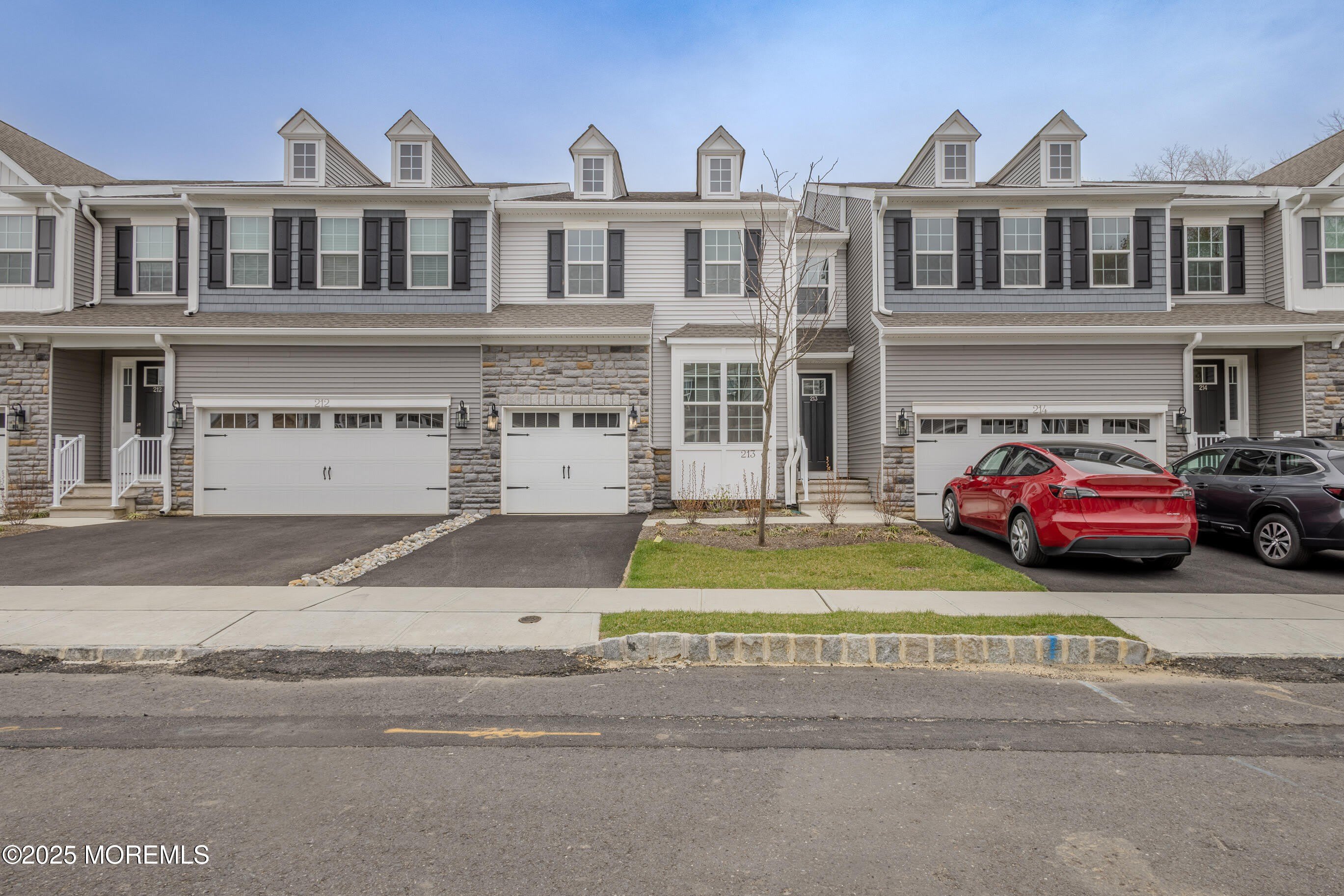 213 Harley Lane – photo 2