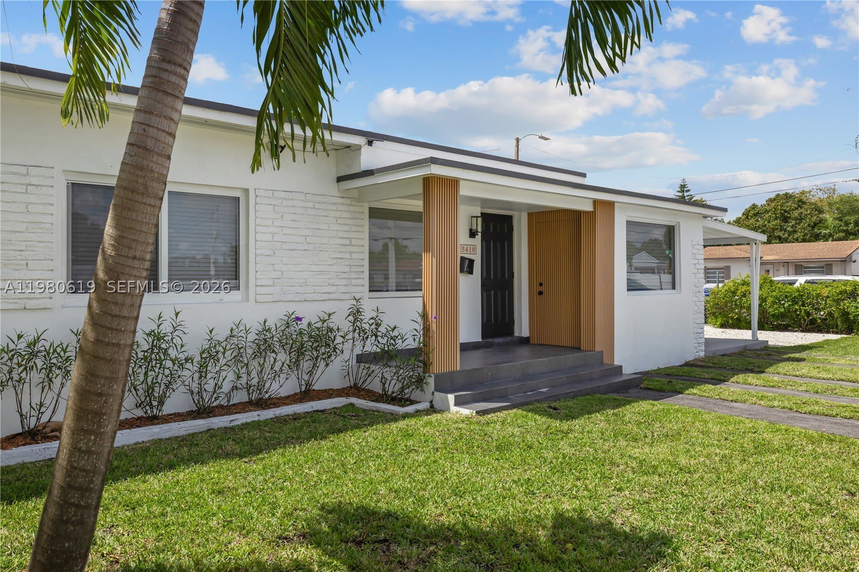 5410 SW 2nd – photo 1