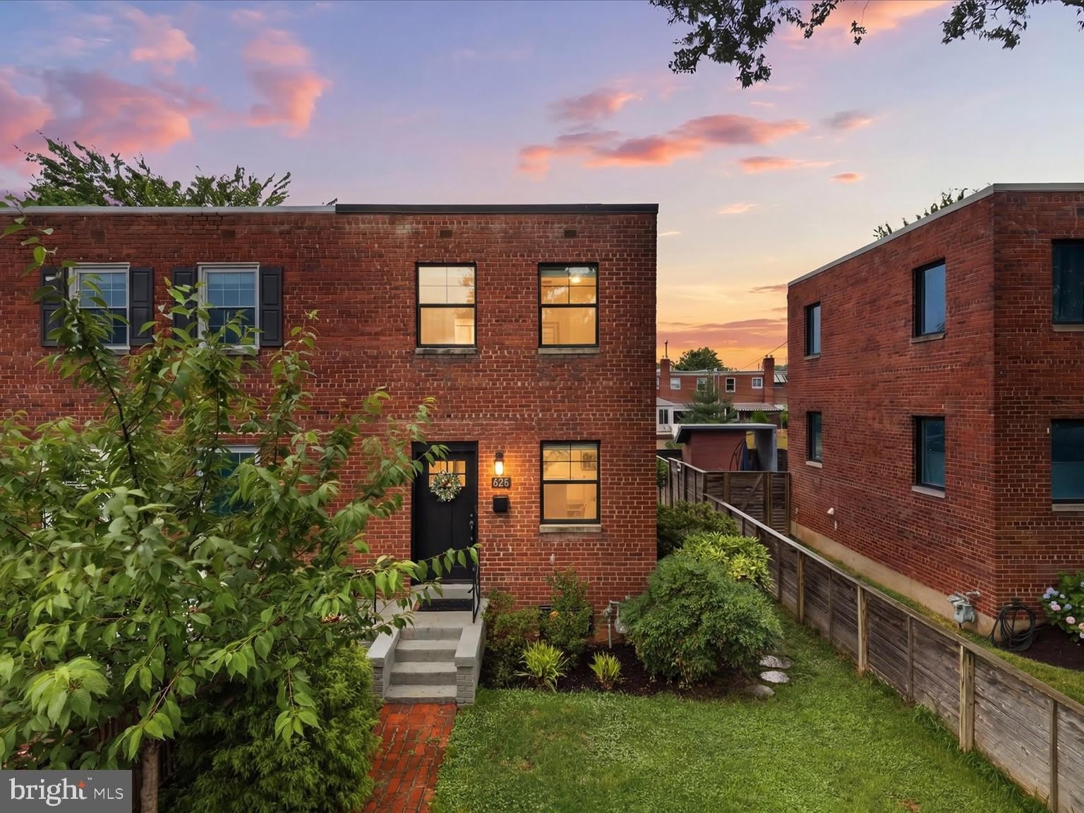 625 S HENRY Street – photo 3