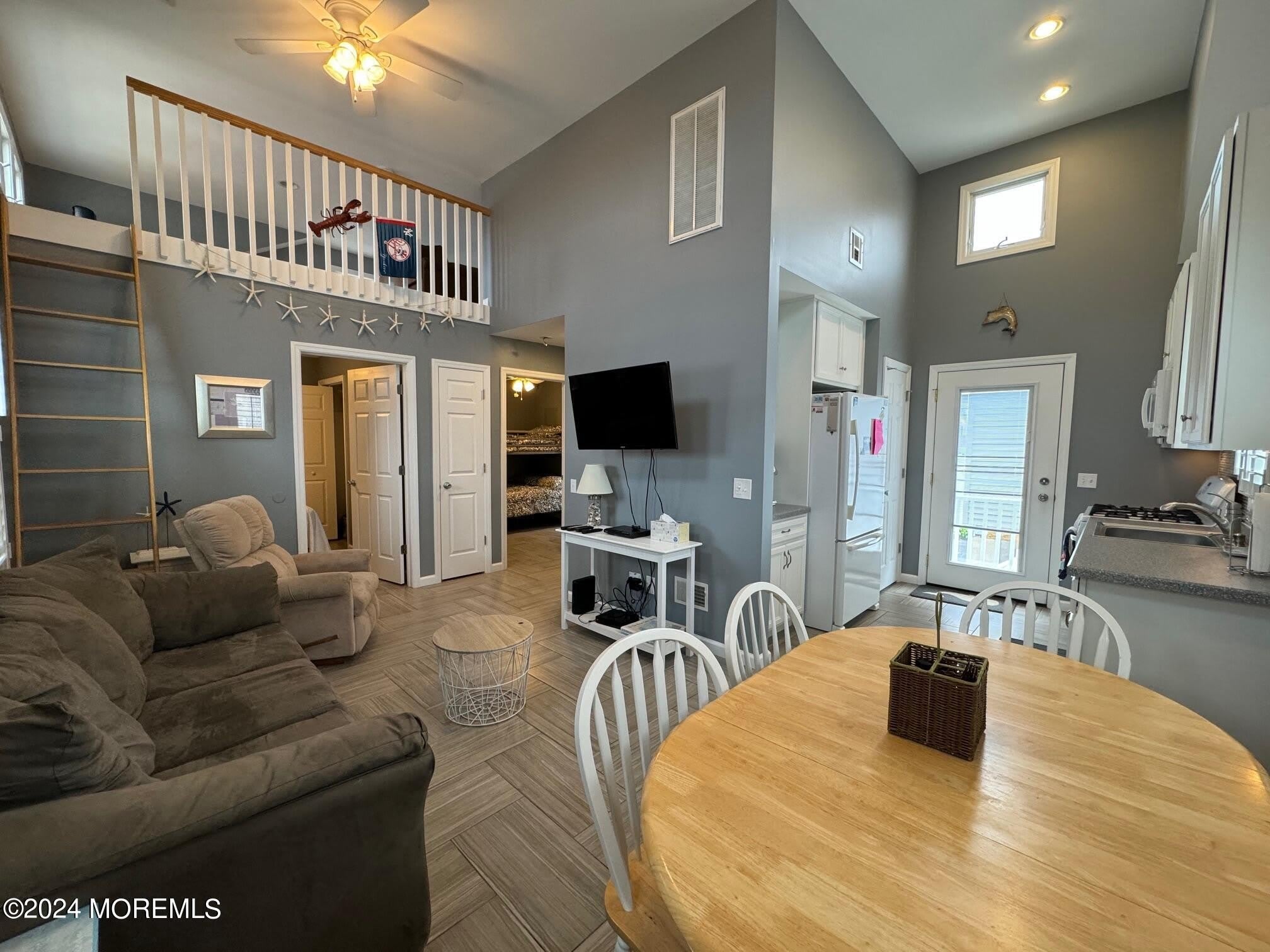 117 W Bayberry Way – photo 5