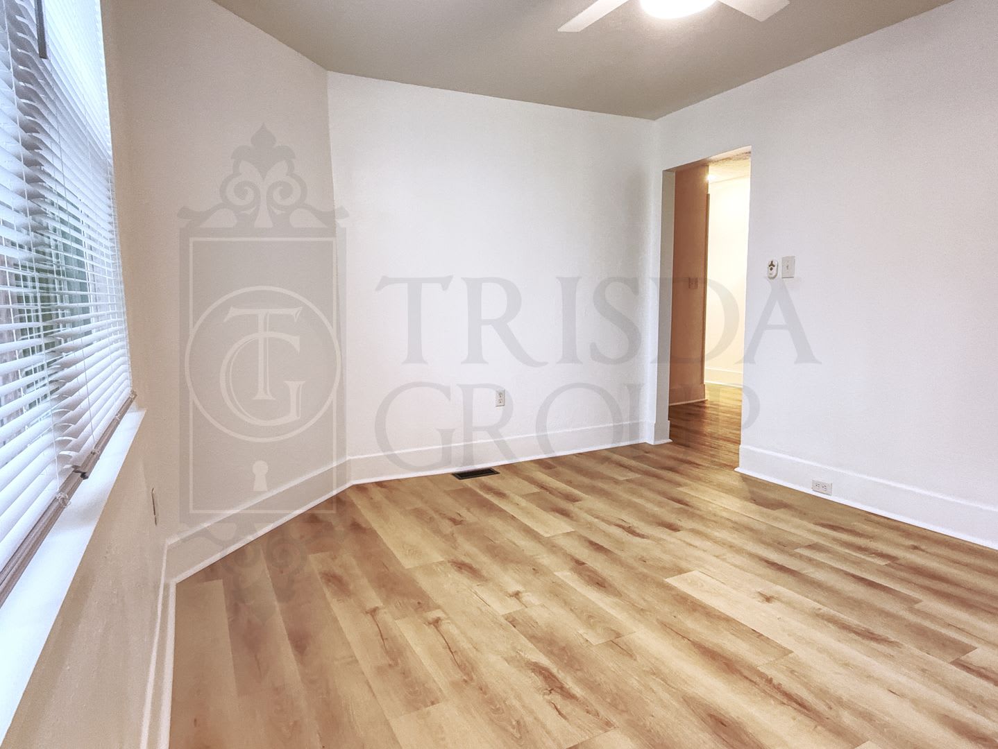 Avail Oct 1 2Br Apt In Beechview South Hills Beautiful Design Laminate Floors Ac Pets Ok Balcony W D – photo 4
