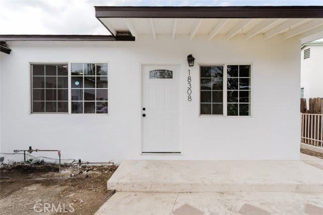 18308 Gresham Street – photo 3