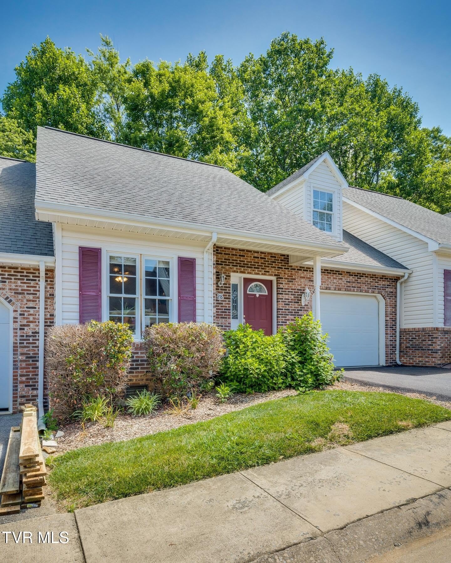 28 Cherokee Ridge Court – photo 3