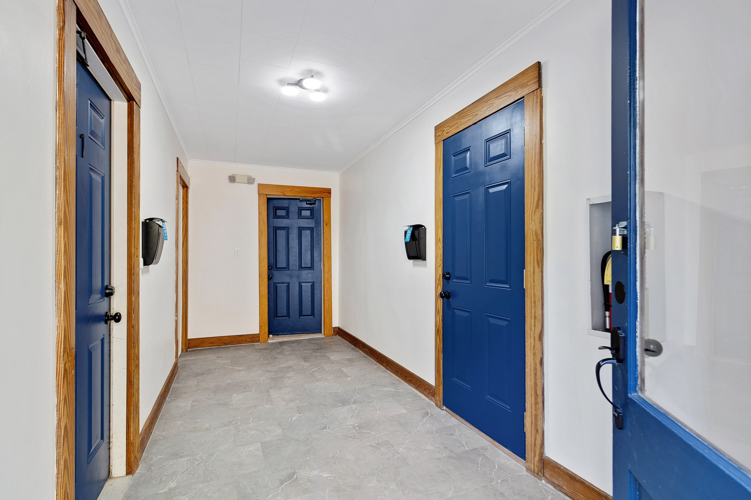 500 Dorsey Ave-Apt 1 – photo 2