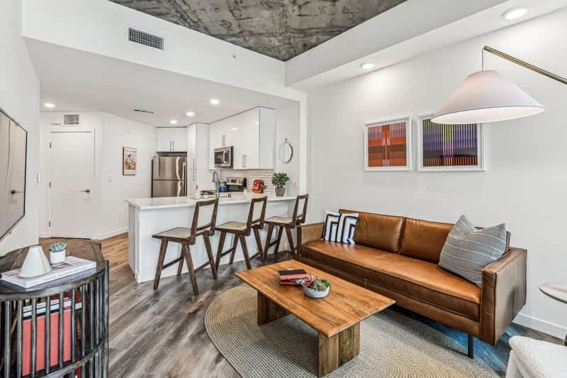 Link Apartments Four12 – photo 5