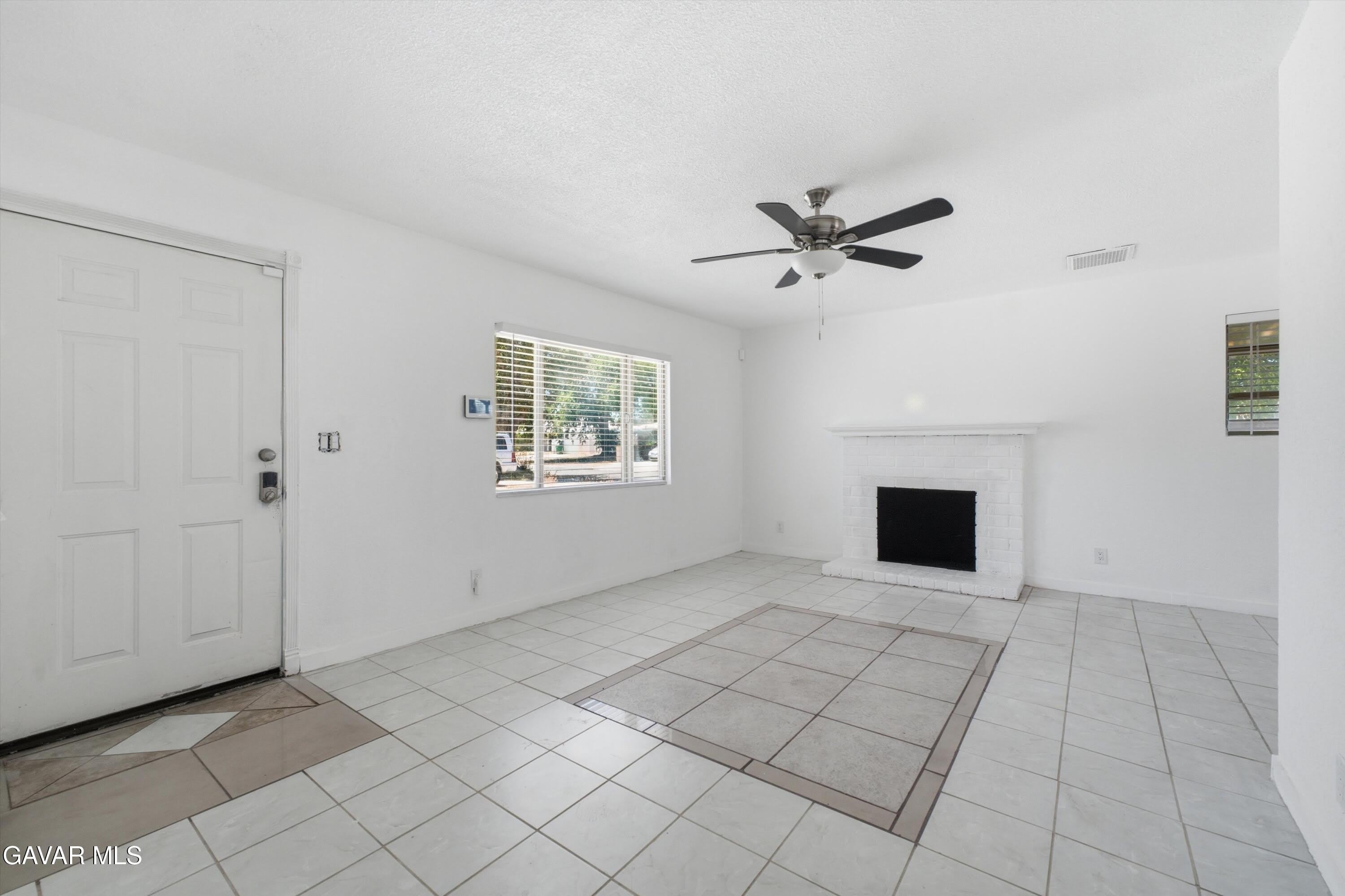 44338 W 23rd Street – photo 3
