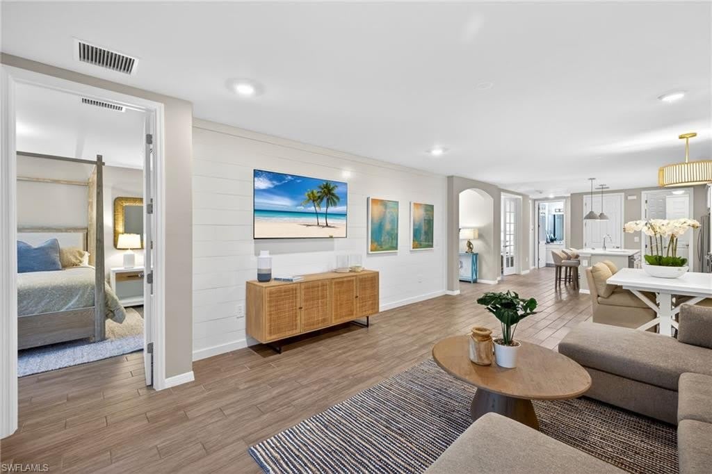 14567 Edgewater Cir – photo 3