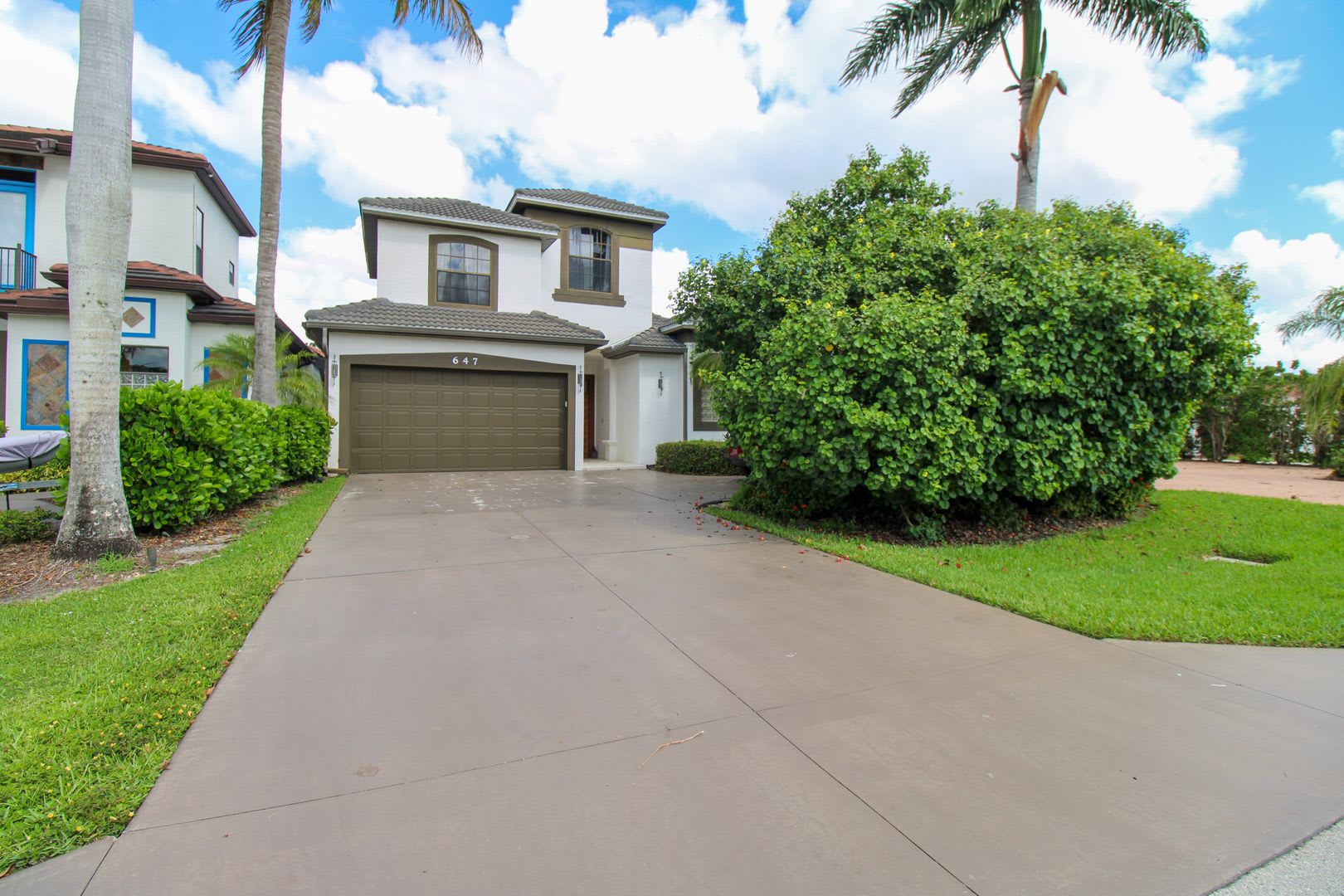 Luxury Modern Zen Retreat Home In Naples Park Walk To The Beach 4Br 4Ba Private Pool Spa Fully Remodeled Mercato Offered Furnished Seasonally Weekly Or Annually No Hoa Process So Move In Today Ready For A Tenant – photo 5