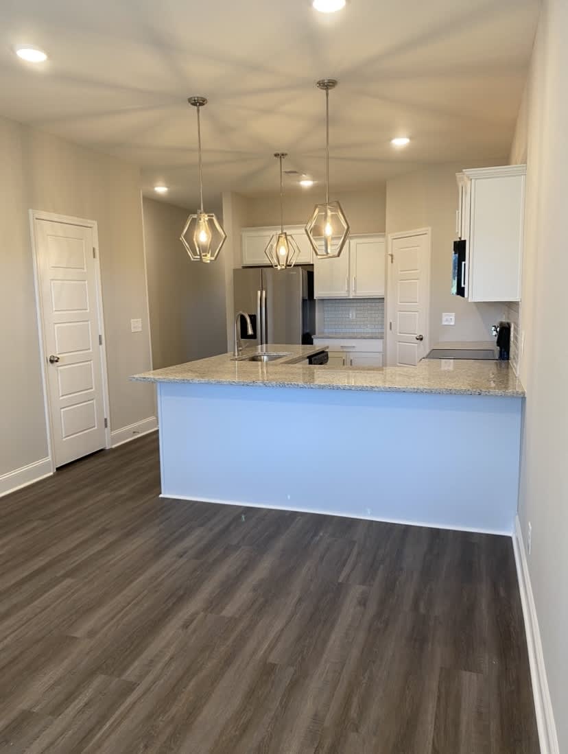 1020 Glenkirk Drive – photo 5