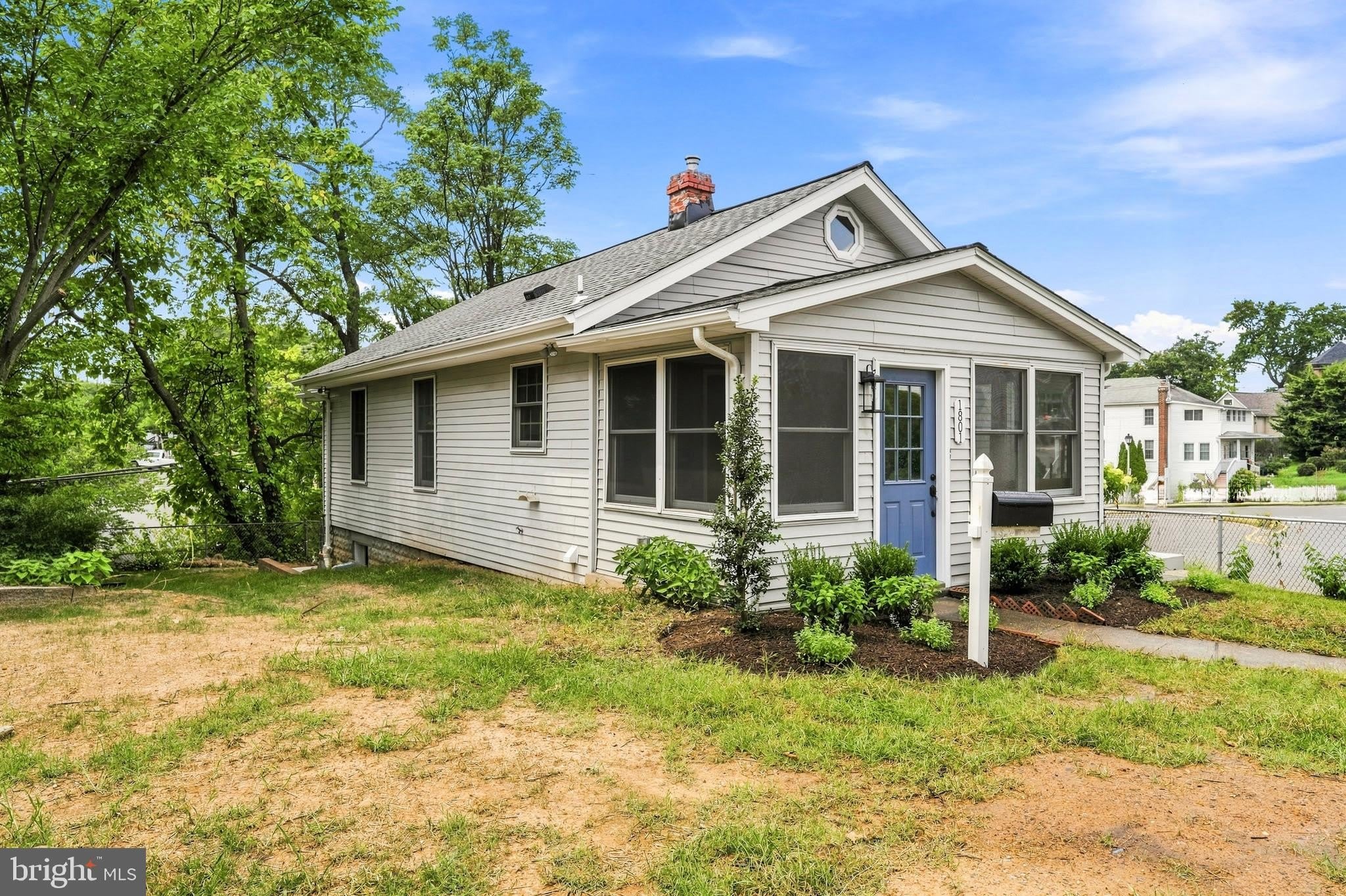 1801 S Glebe Road – photo 2