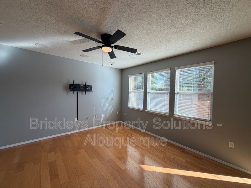 601 Menaul Blvd Ne – photo 5