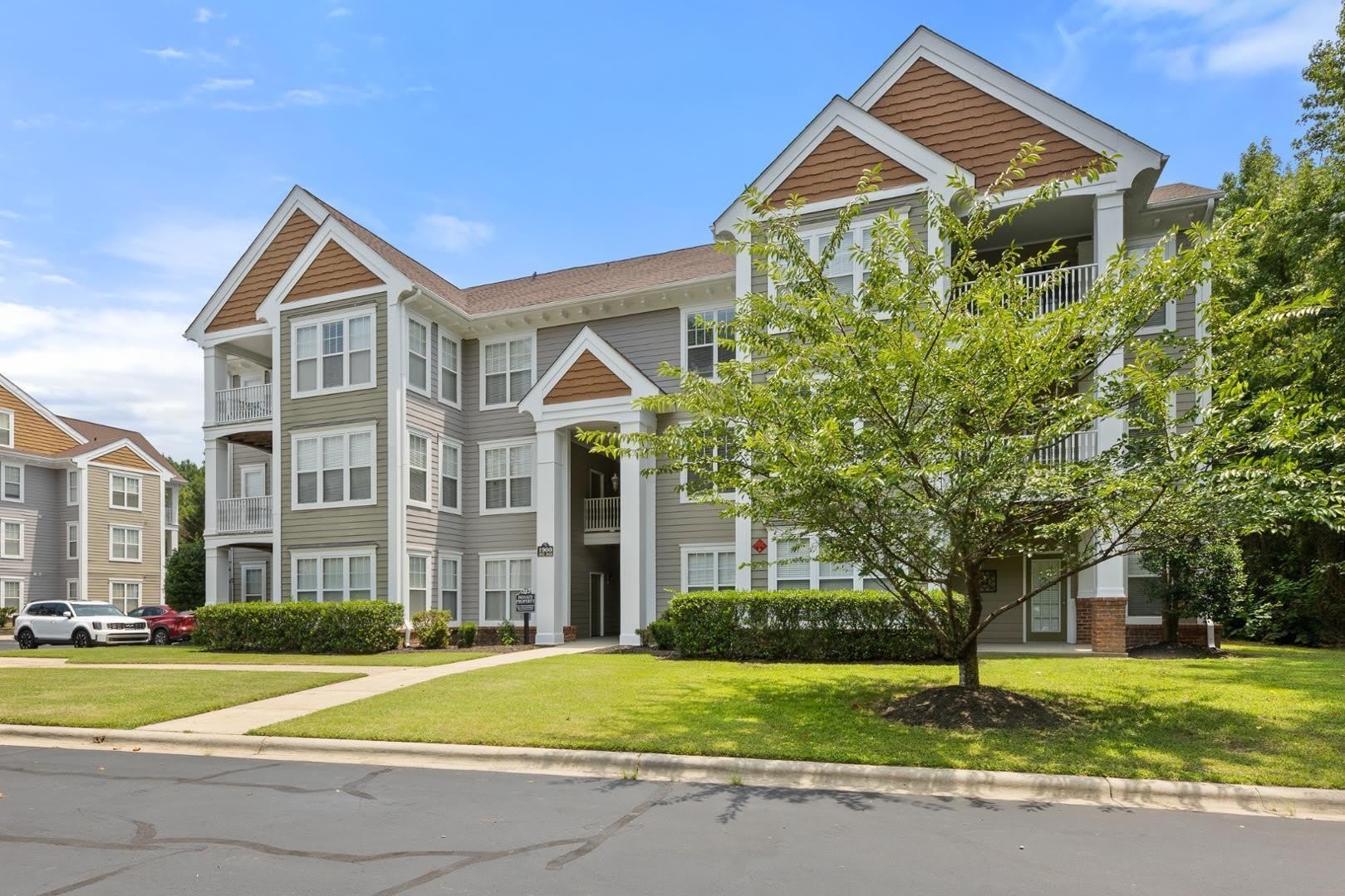 1922 Parkside Village Drive – photo 3