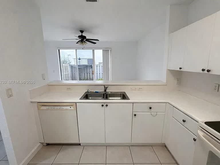 4134 Southwest 158th Avenue – photo 3