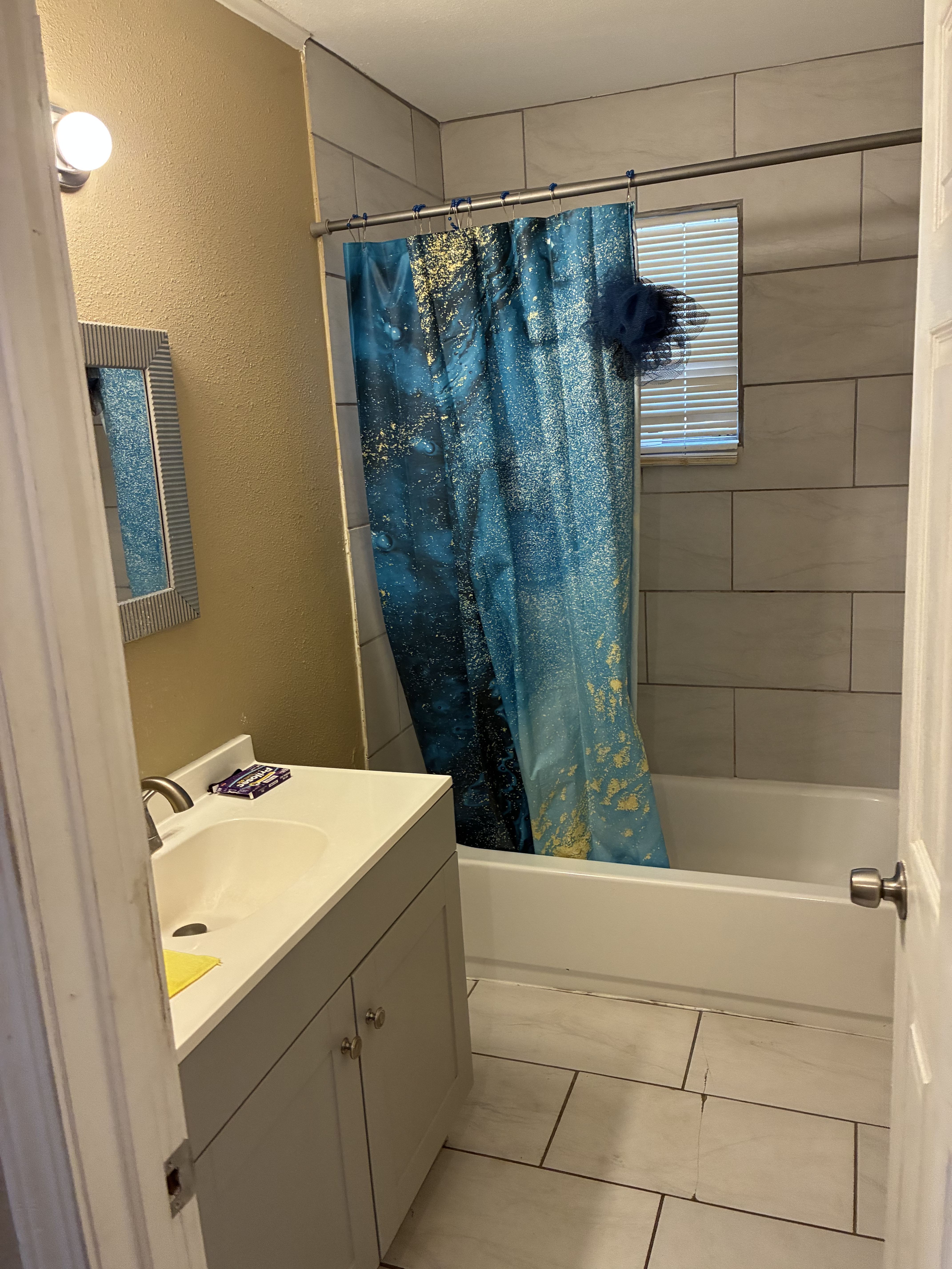 1512 West 12Th Street – photo 1