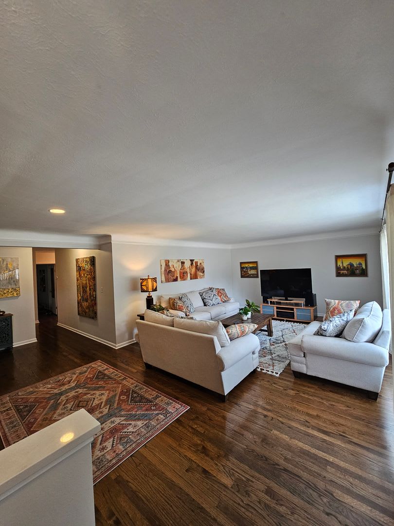 Charming Ranch-Style Home in Seven Hills, OH — Available Now – photo 2