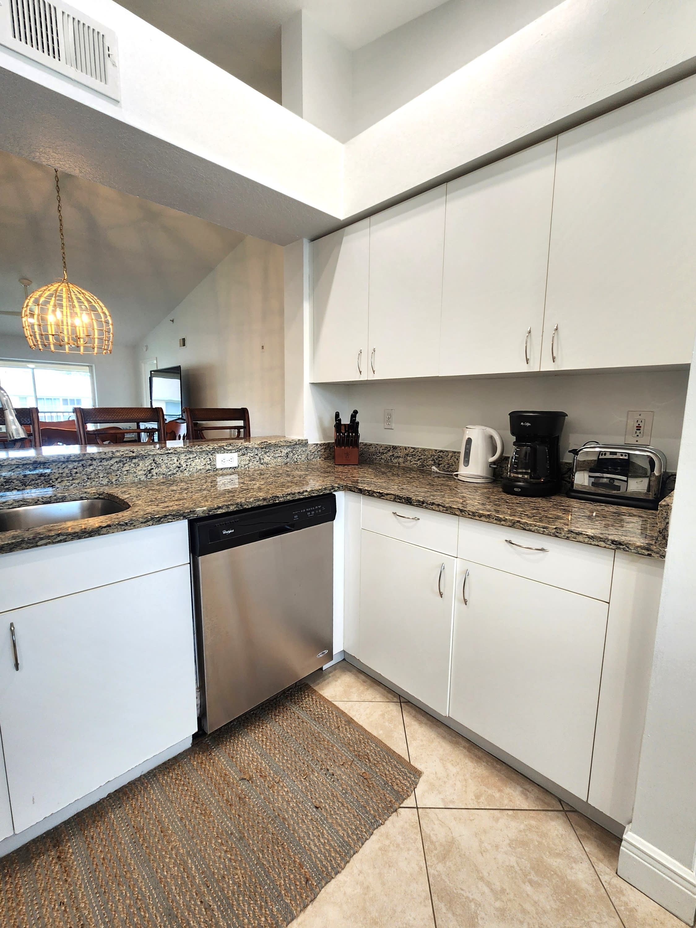 9640 Victoria Lane – photo 5