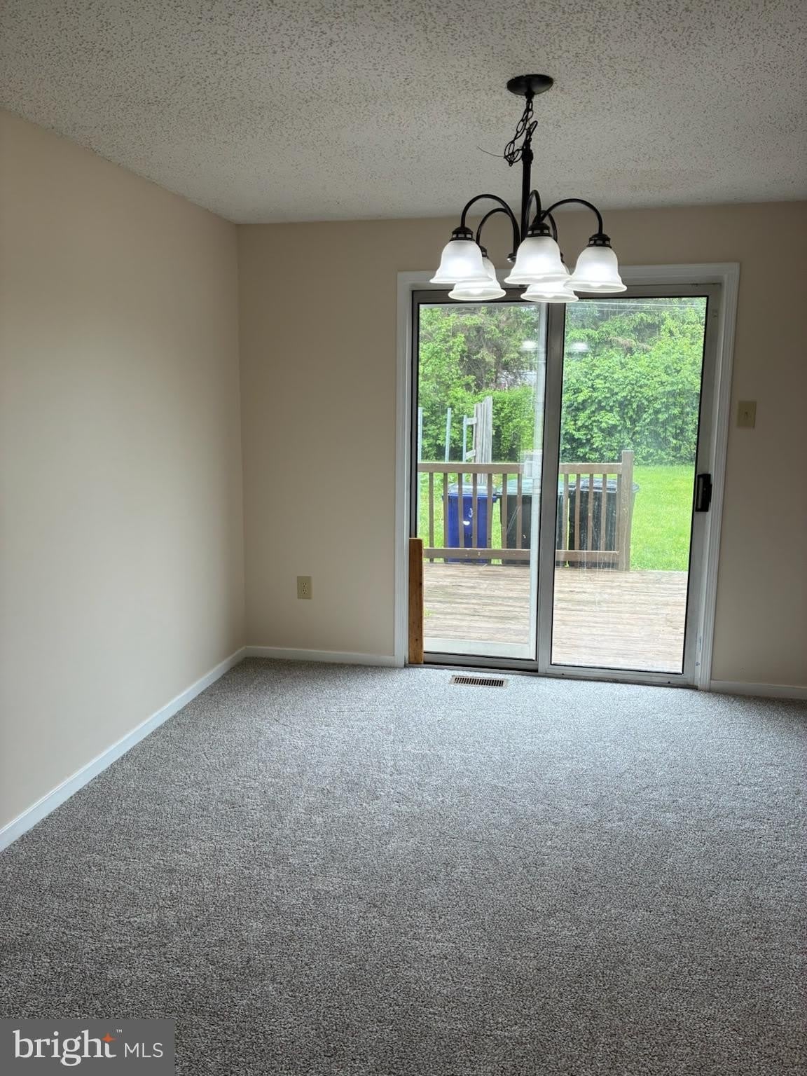 1537 VIOLET Drive – photo 4