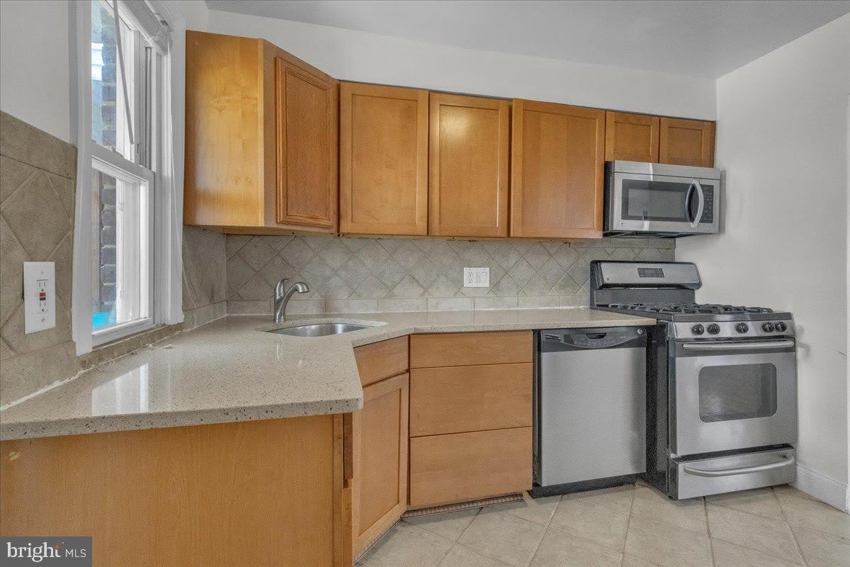 1193 46TH Place SE – photo 3
