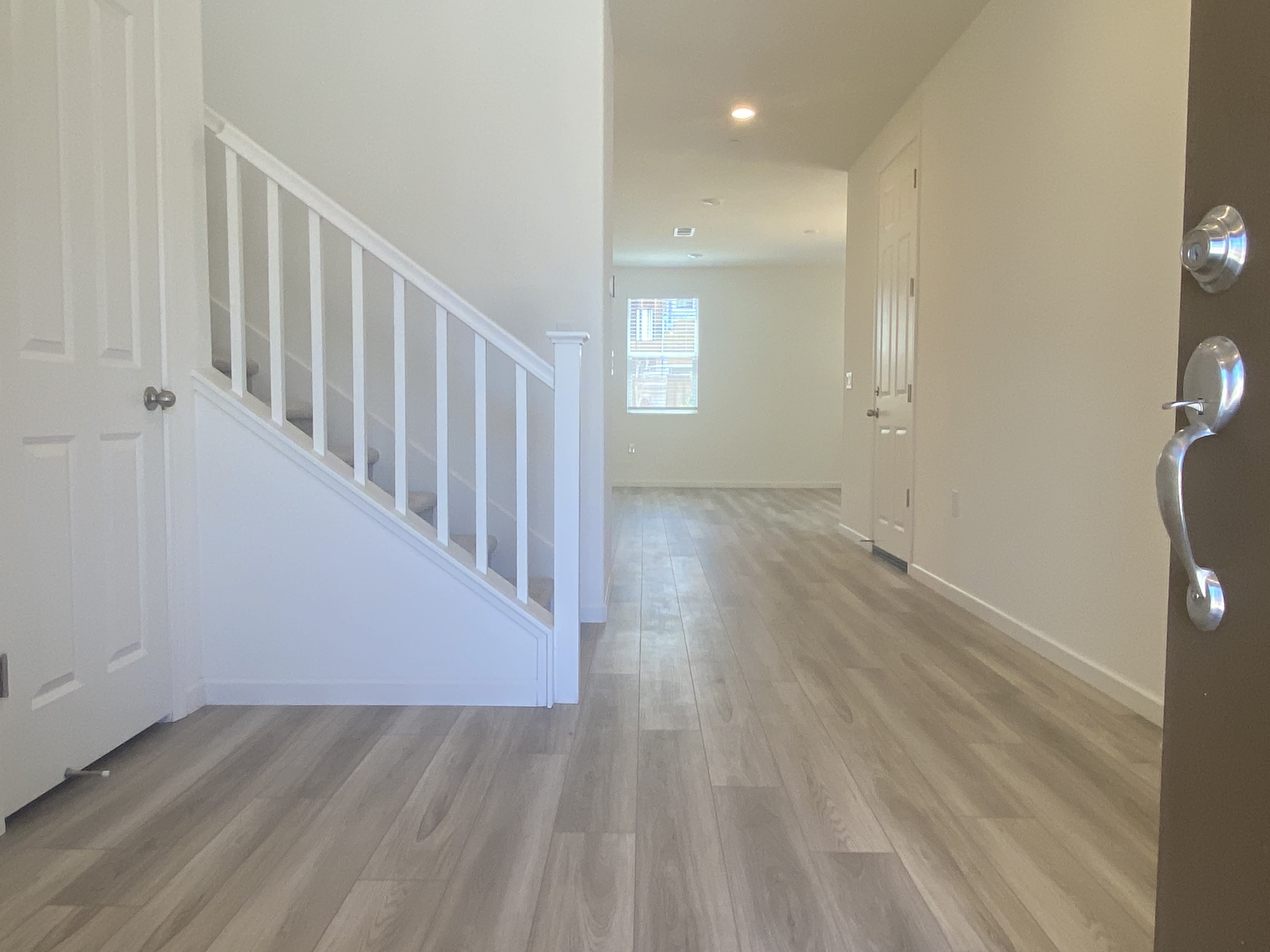 564 Spalding Way – photo 3