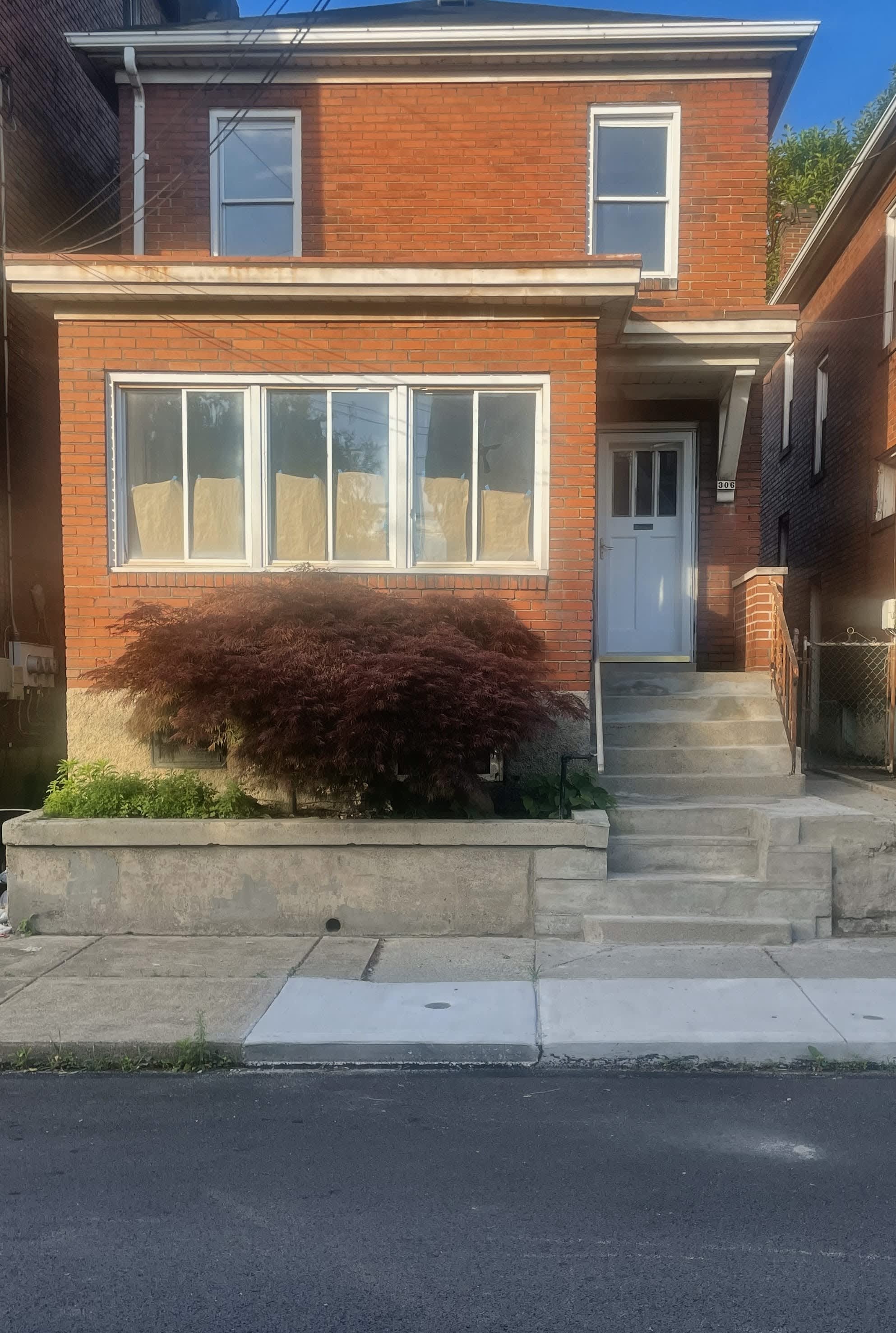 306 Comrie Ave – photo 3