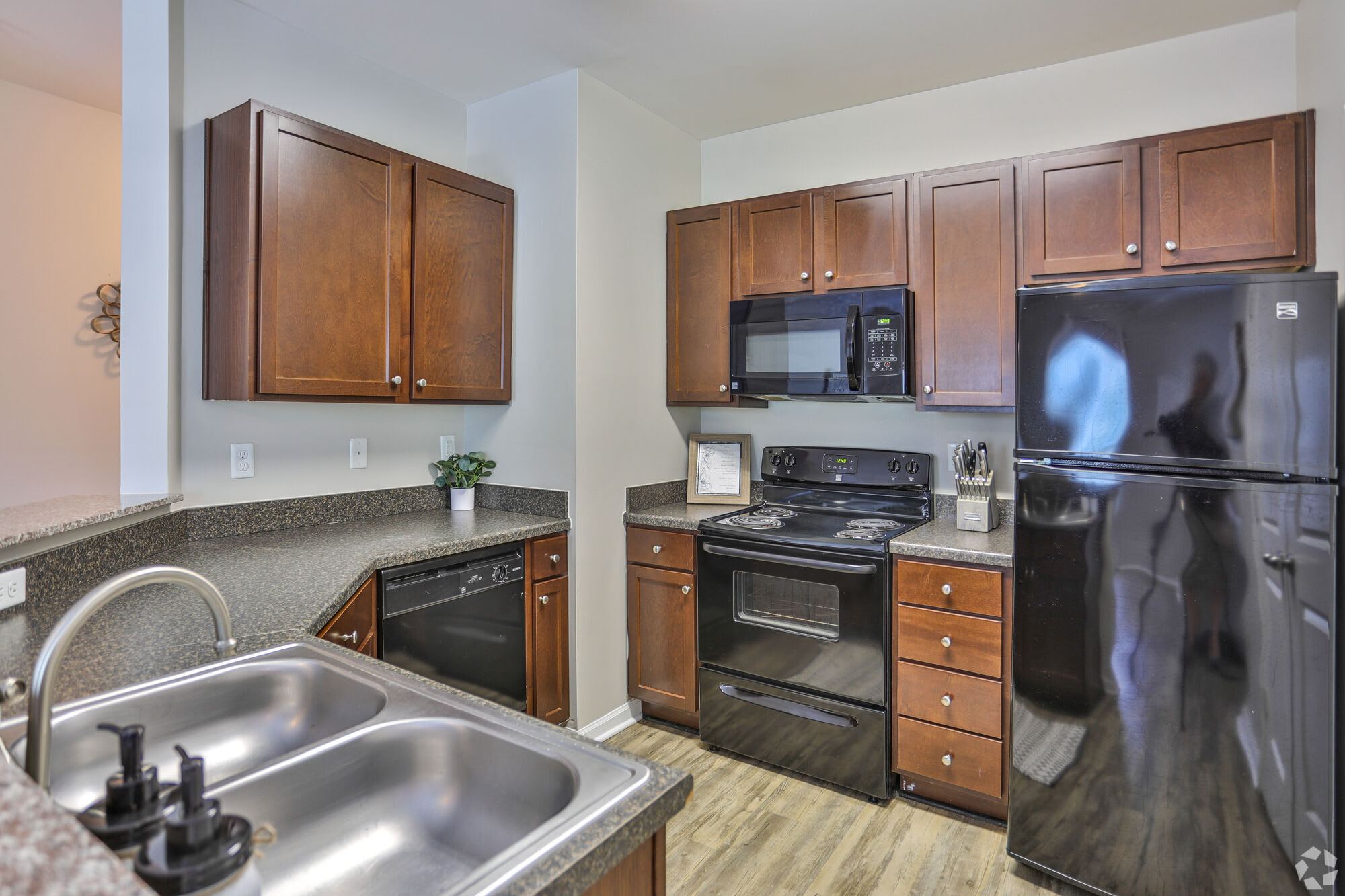 Channel Family Apartment Homes – photo 5