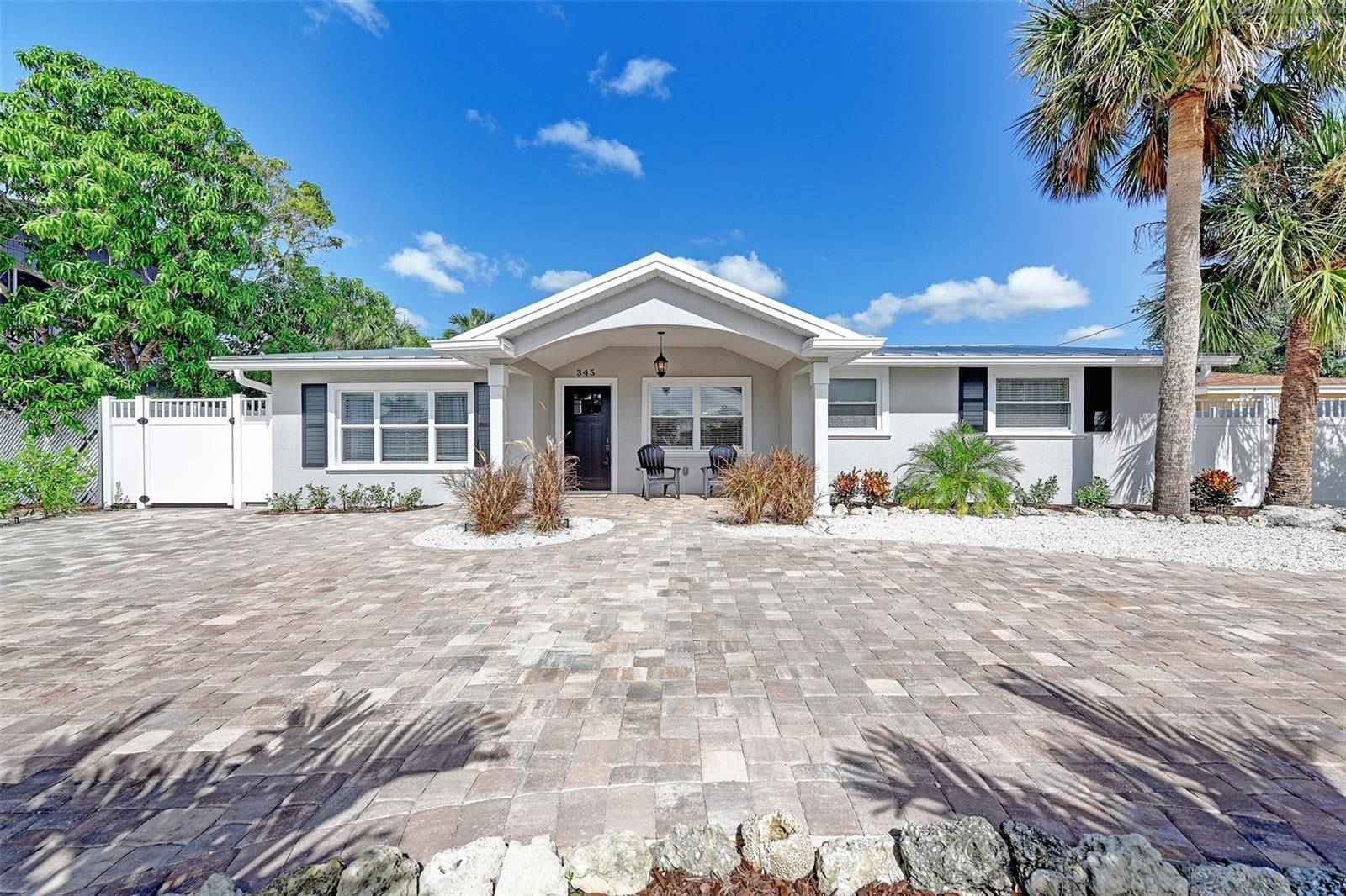 345 AVENIDA LEONA – photo 2