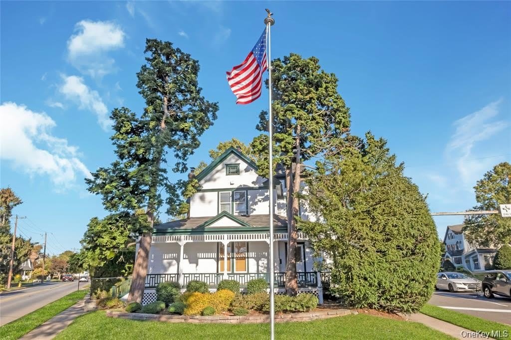 215 Conklin Street – photo 1