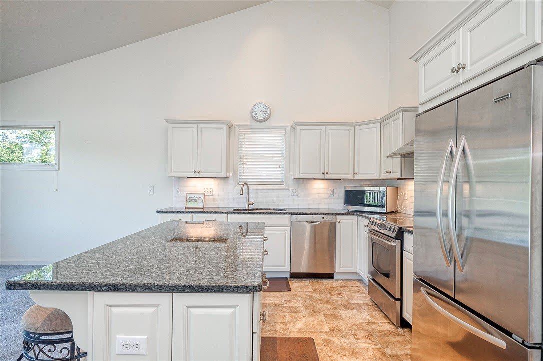320 N Lakeside Dr – photo 5