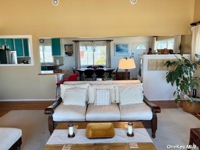 3 Oswego Avenue – photo 5
