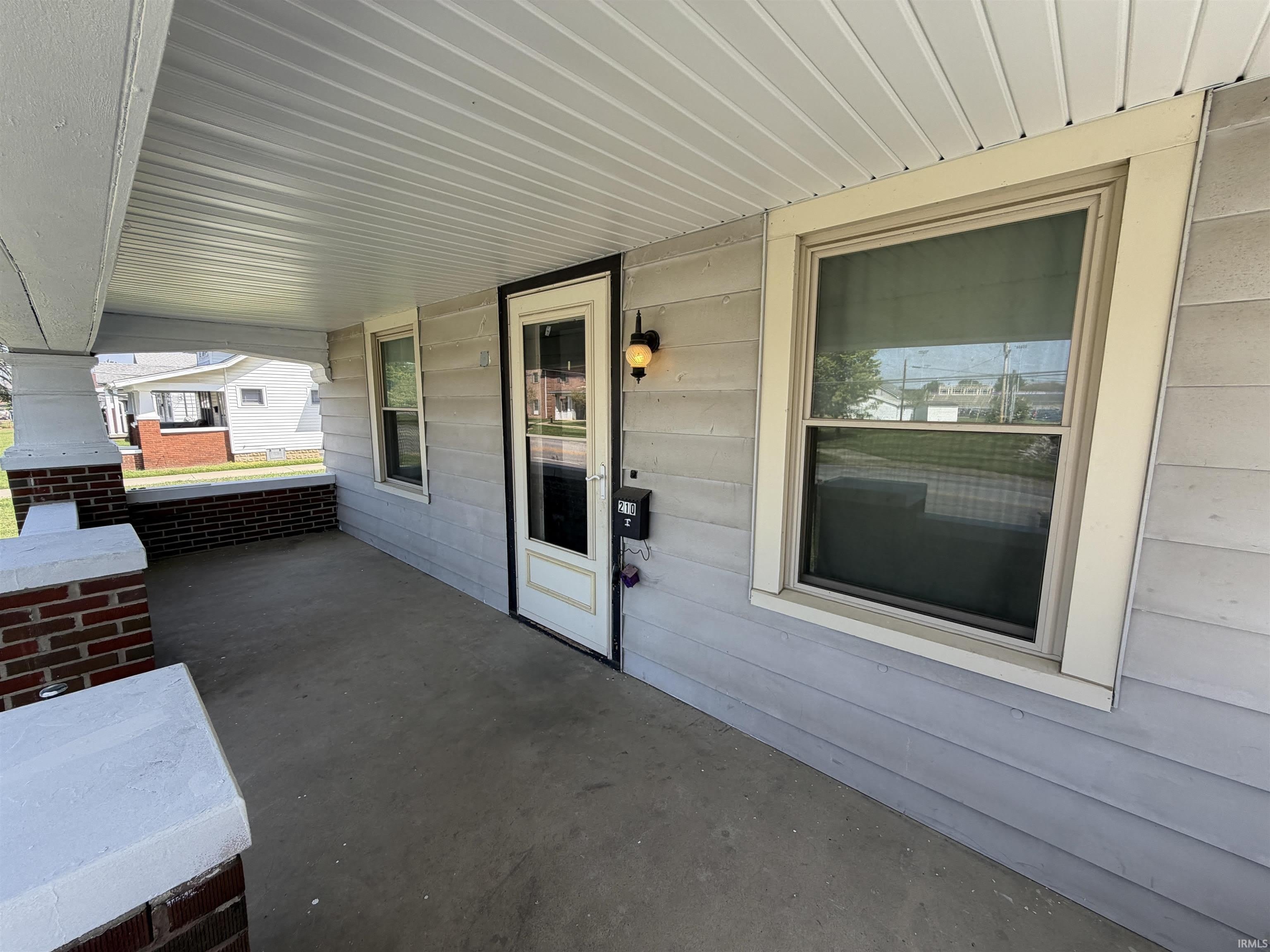 210 S Weinbach Avenue – photo 2