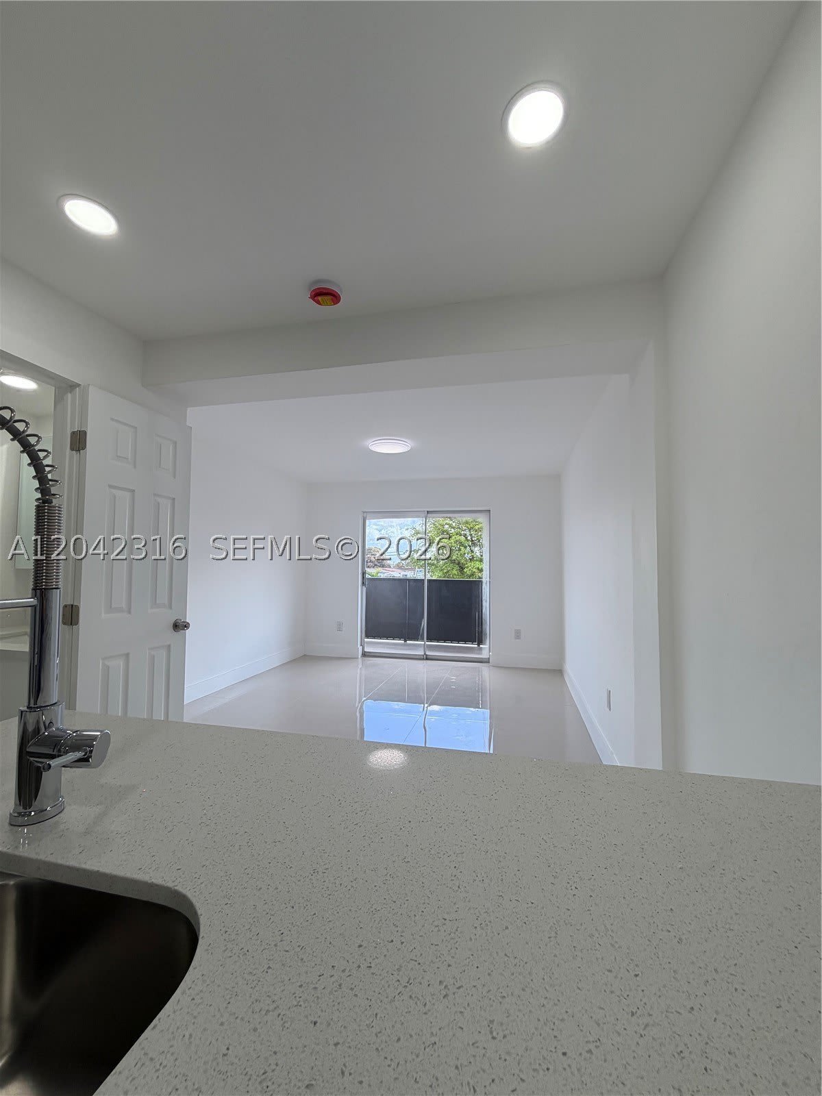 1551 W Okeechobee Rd – photo 3