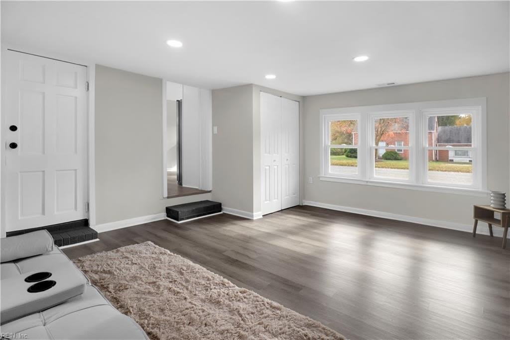 7 E Lewis Road – photo 4