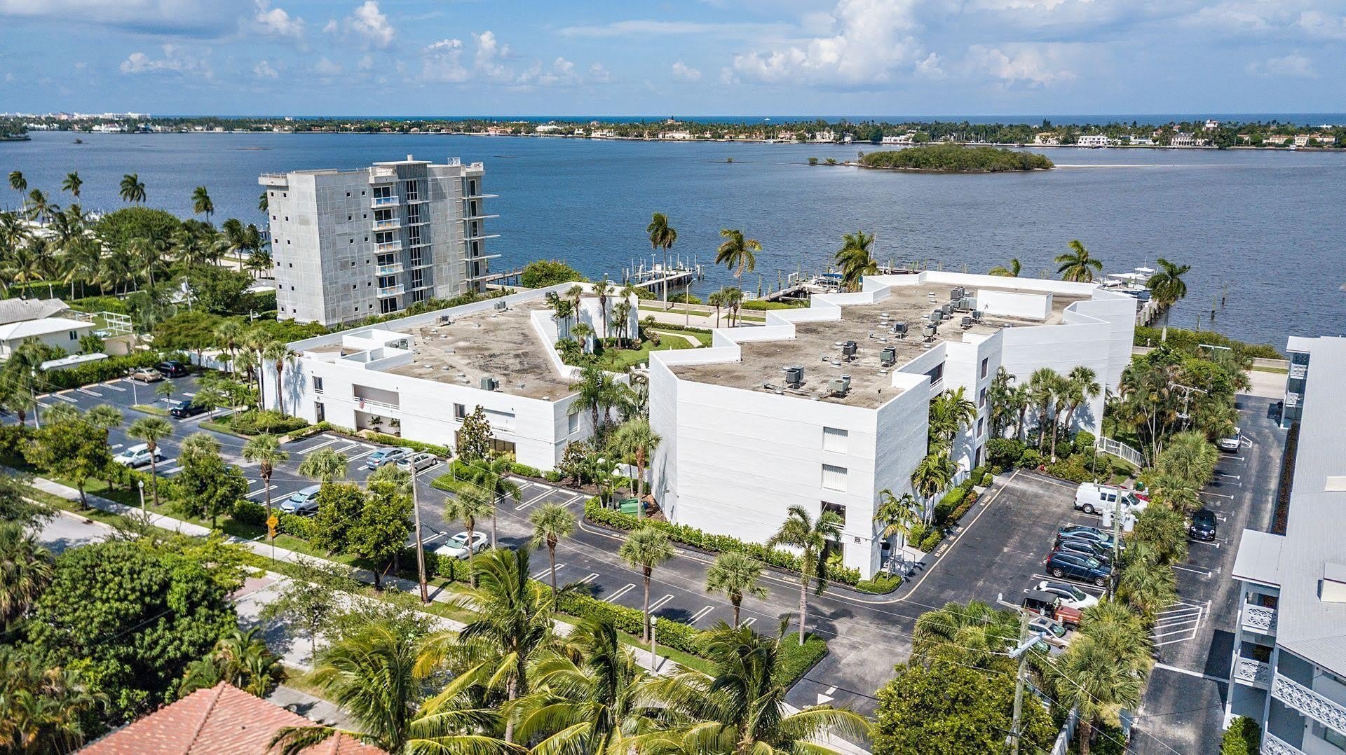 3701 S Flagler Drive – photo 2
