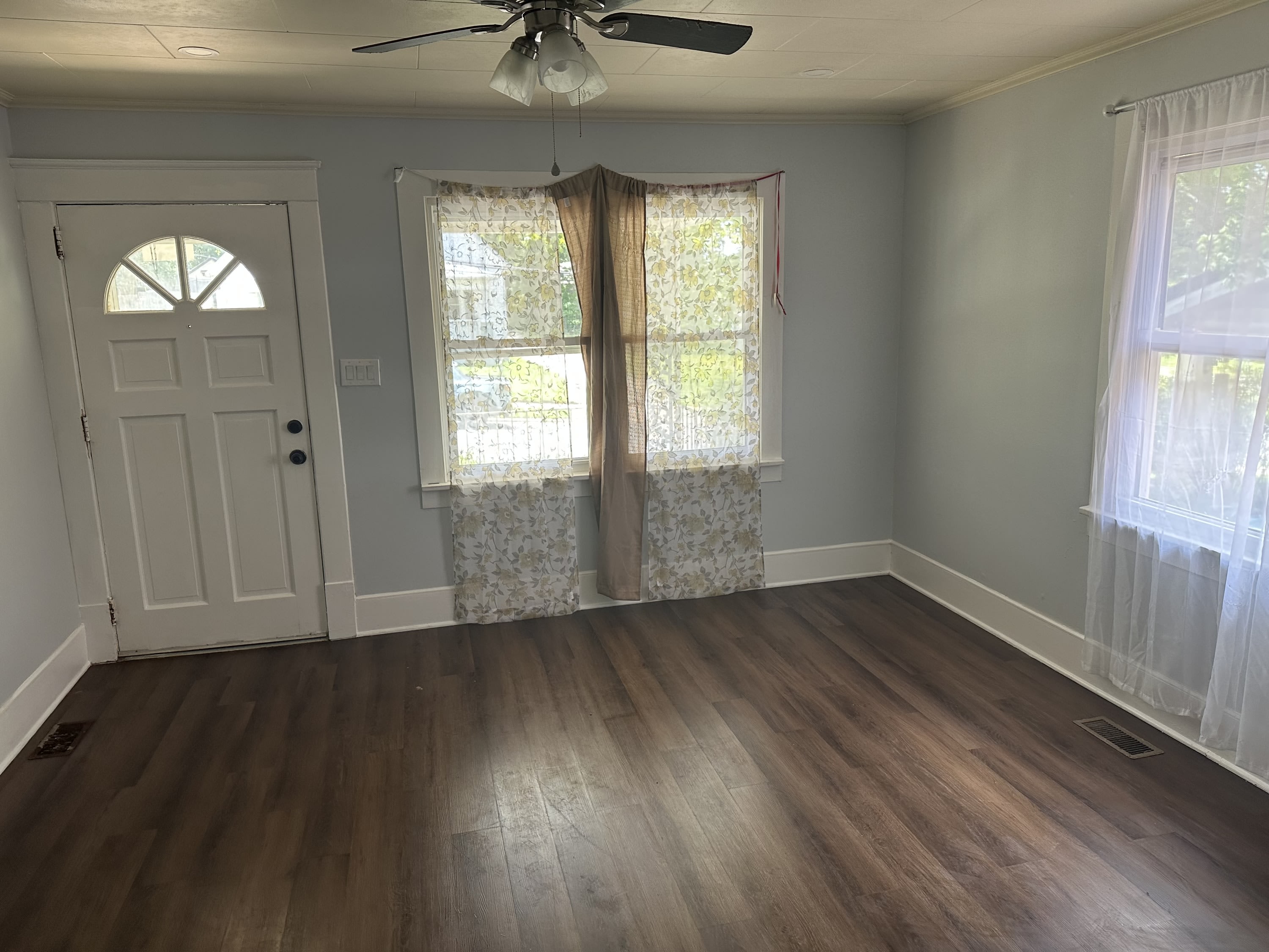 206 Martin Luther King Junior Avenue North – photo 4