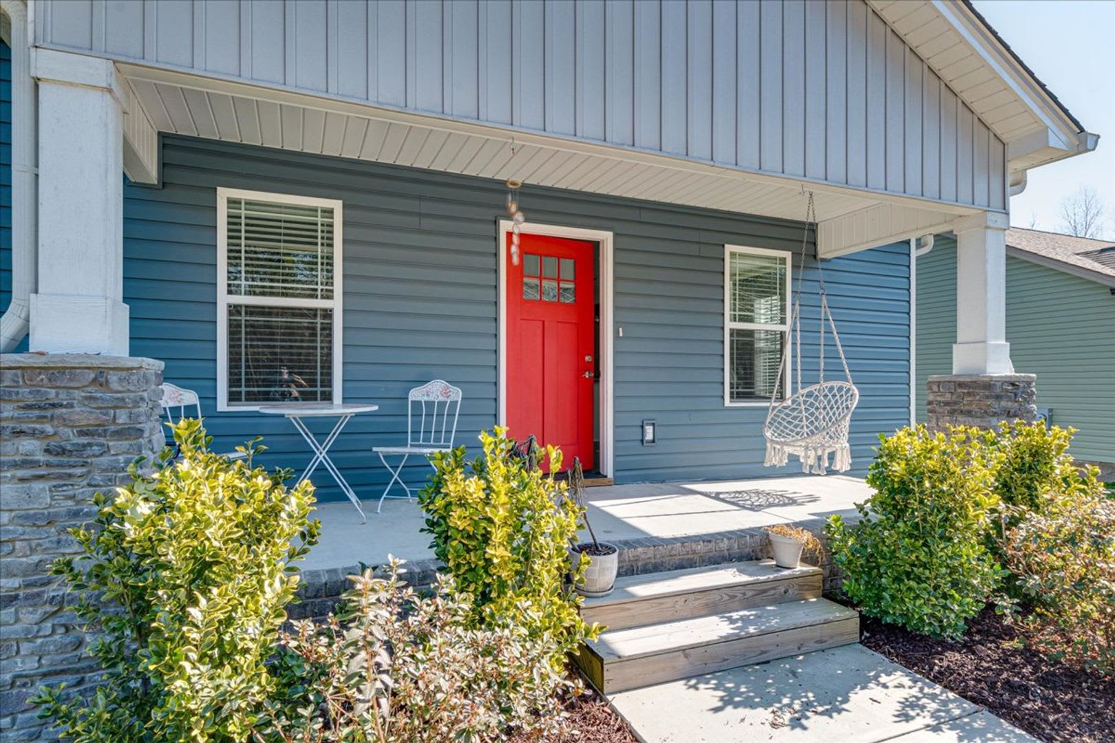 500 Off First Month Beautiful 3 Bedroom Home On A Corner Lot With Modern Upgrades – photo 2