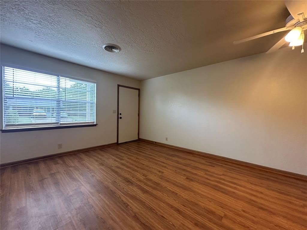 2023 Delaware Lane – photo 2