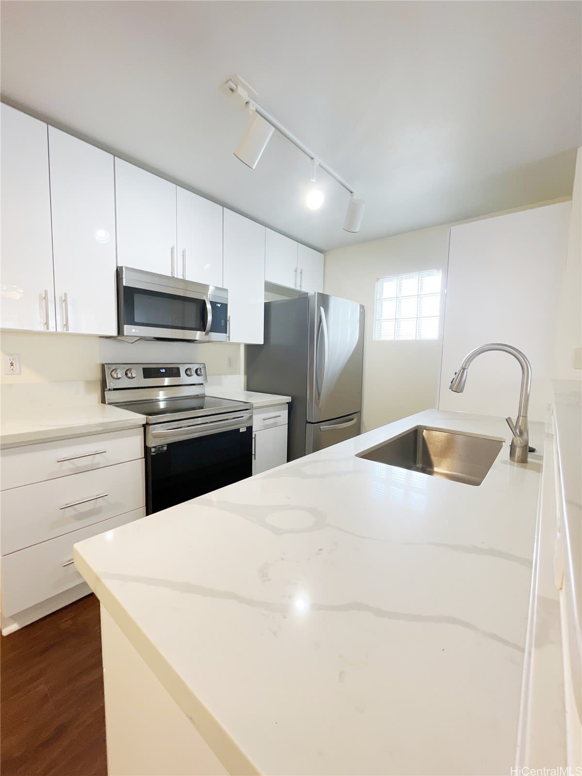91-1203 Kaneana Street – photo 1