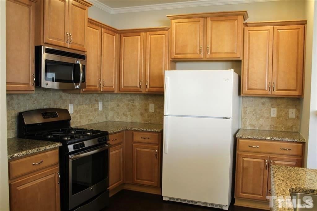 1133 Pemberly Avenue – photo 4