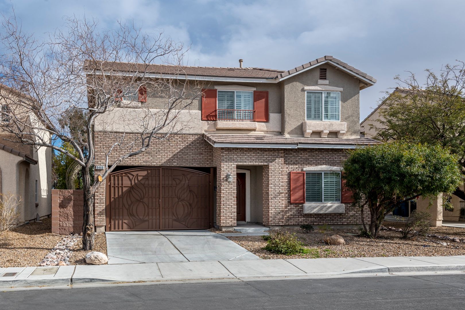 Large Beautiful Home – photo 4