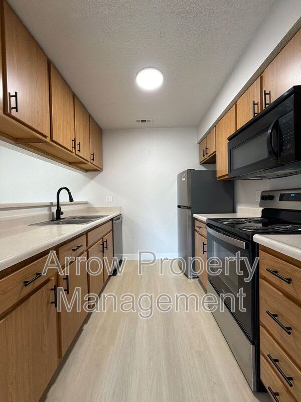 2380 North 44th Street – photo 2