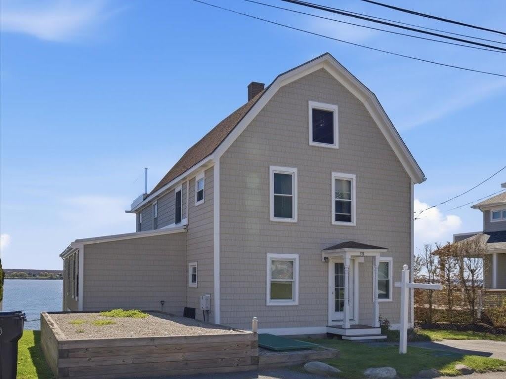 38 Aquidneck Avenue – photo 1