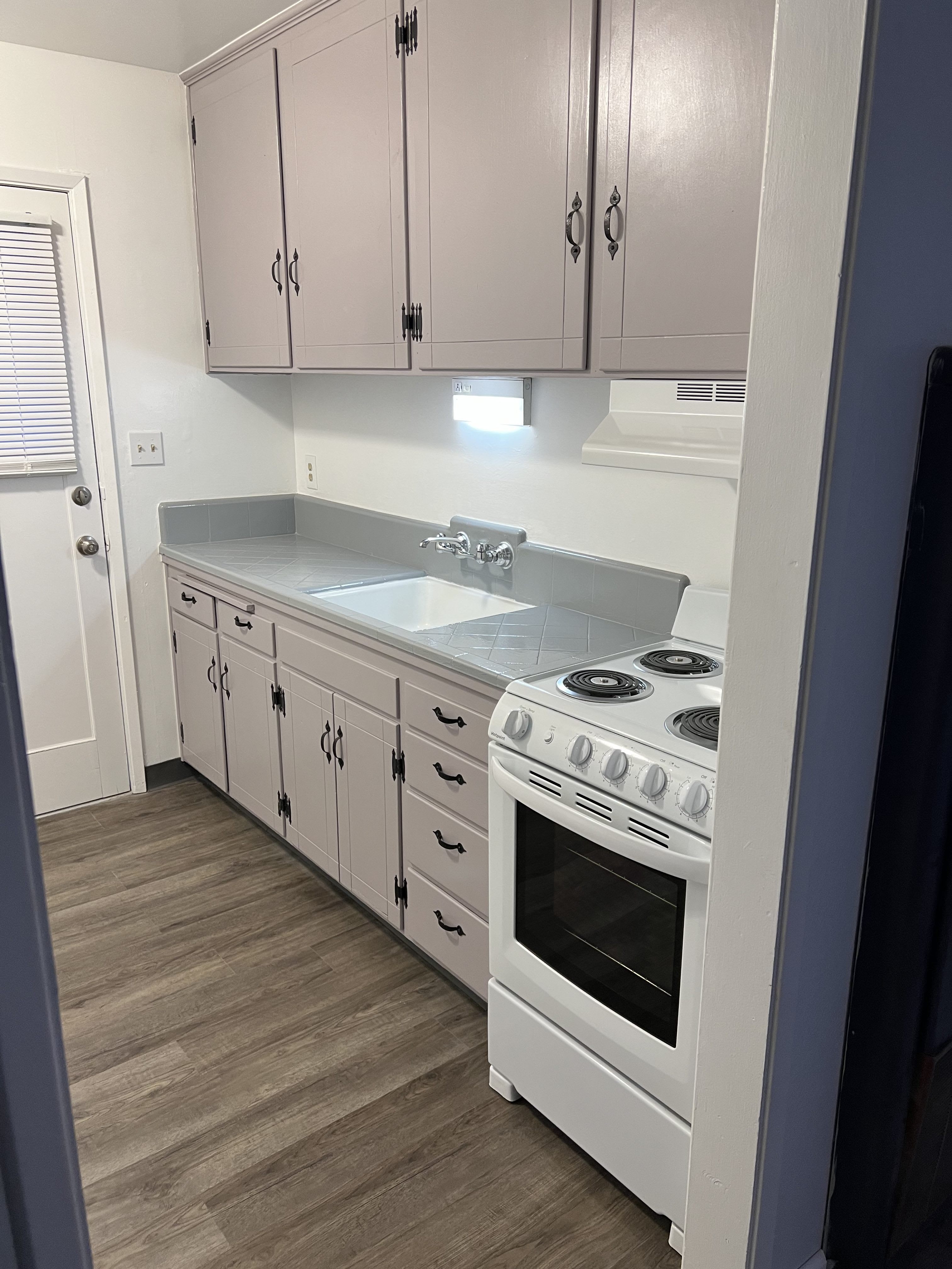 1434 W Clinton Ave – photo 2