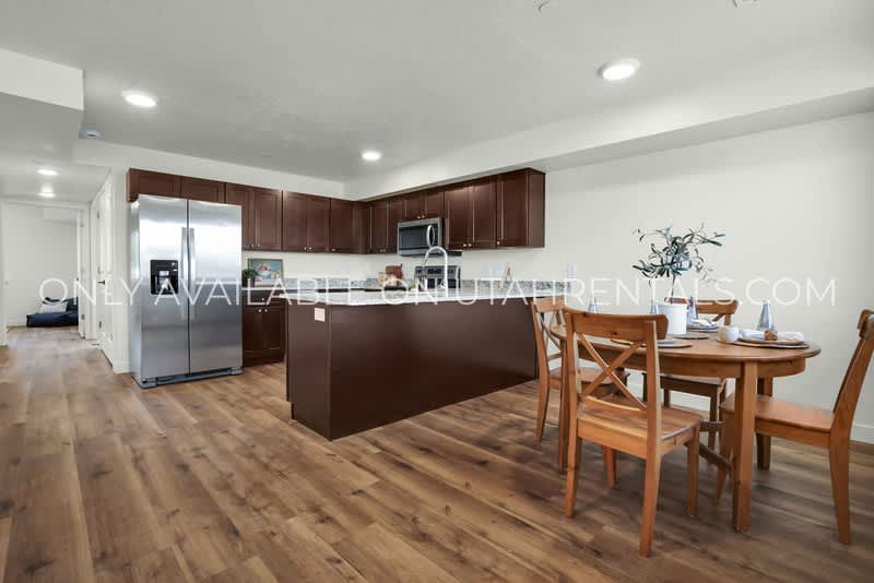 456 West Main Street – photo 1
