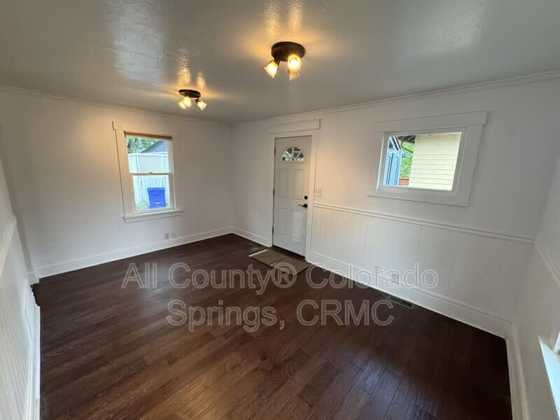 217 E Jefferson Street – photo 2