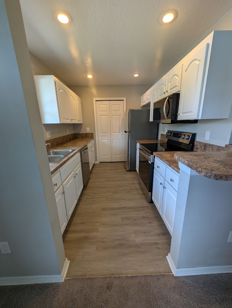 Beautiful 2BR/2BA Condo in the Heart of New Port Richey – photo 5