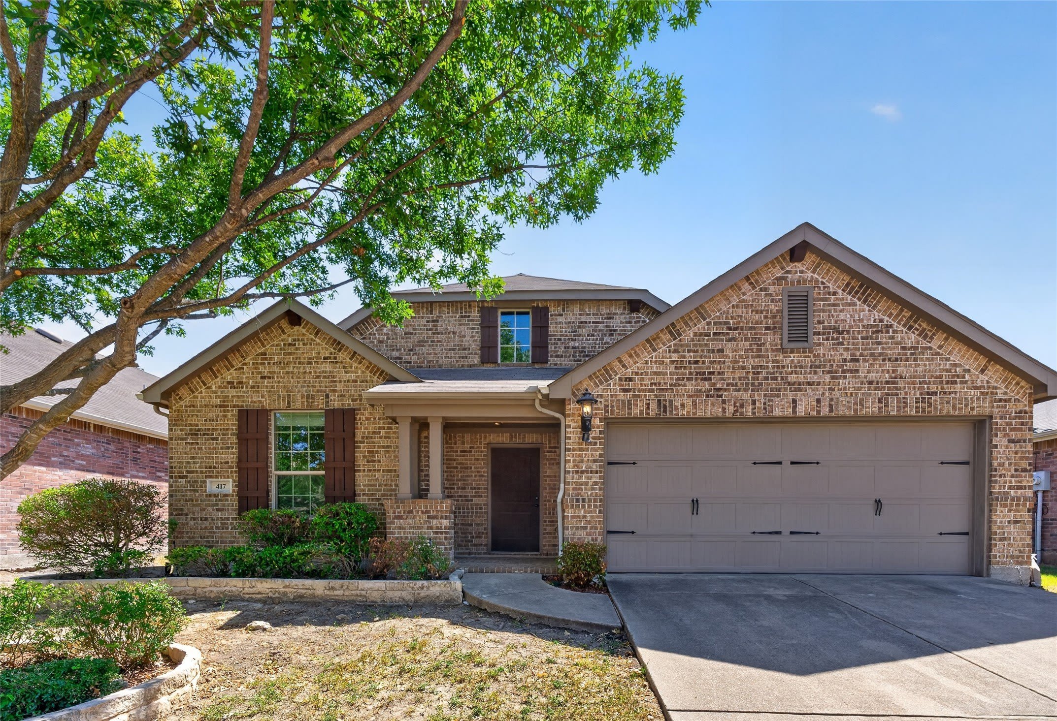 417 Hackberry Drive – photo 1