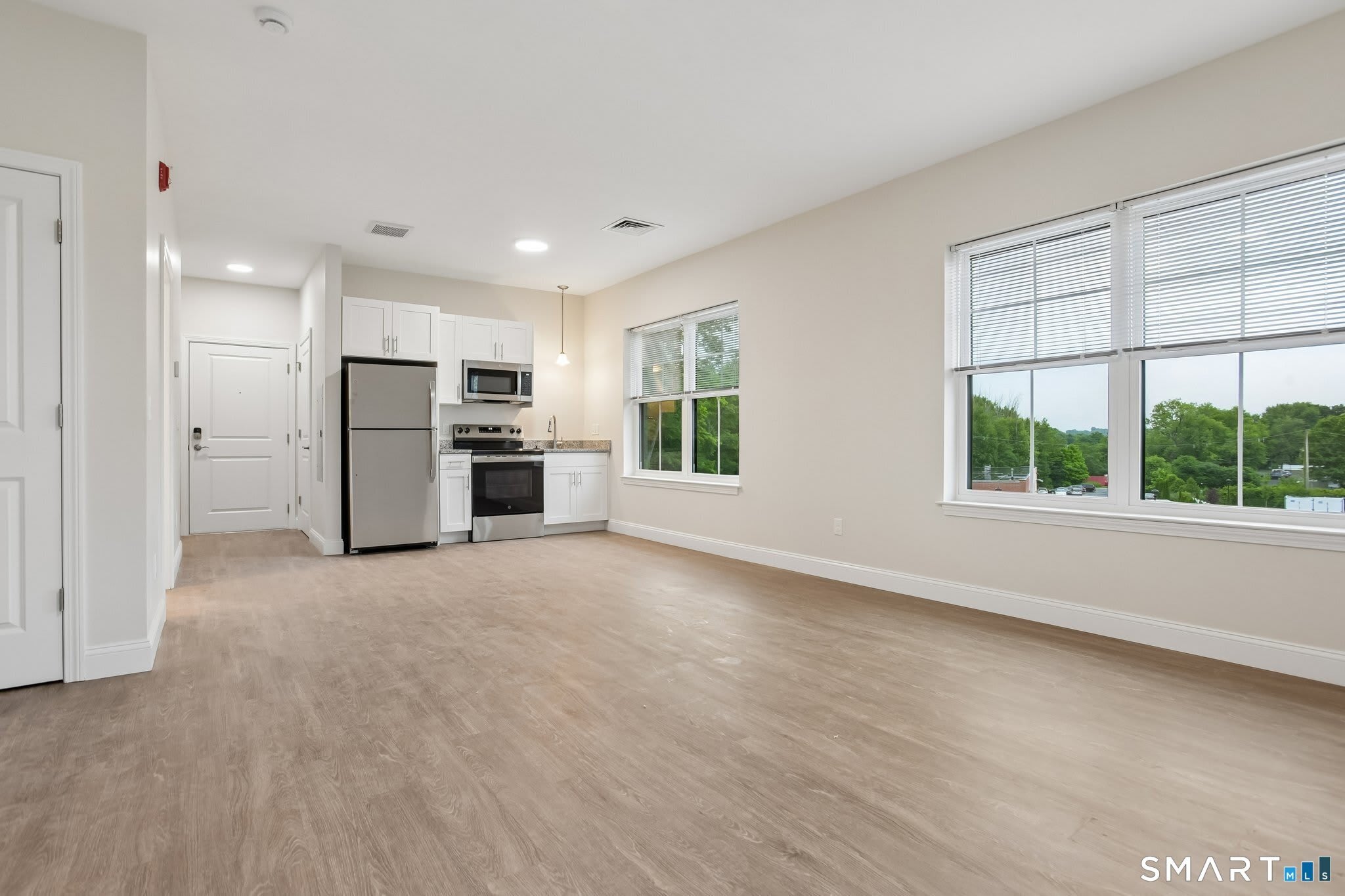 55 Steele Boulevard – photo 3
