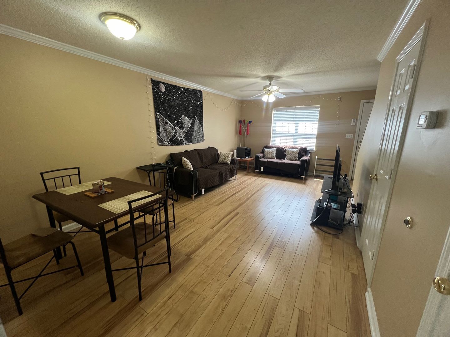 2 Bed 2 5 Bath Townhouse – photo 4