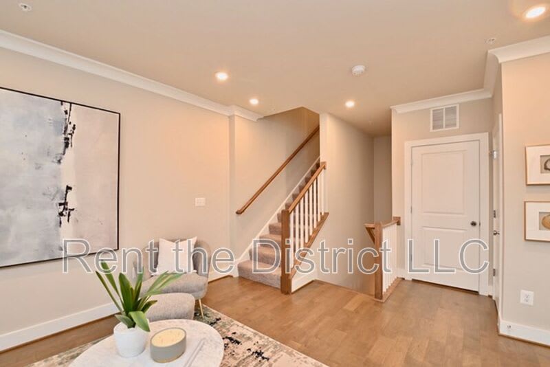 7201 Georgia Avenue NW 4-B – photo 2