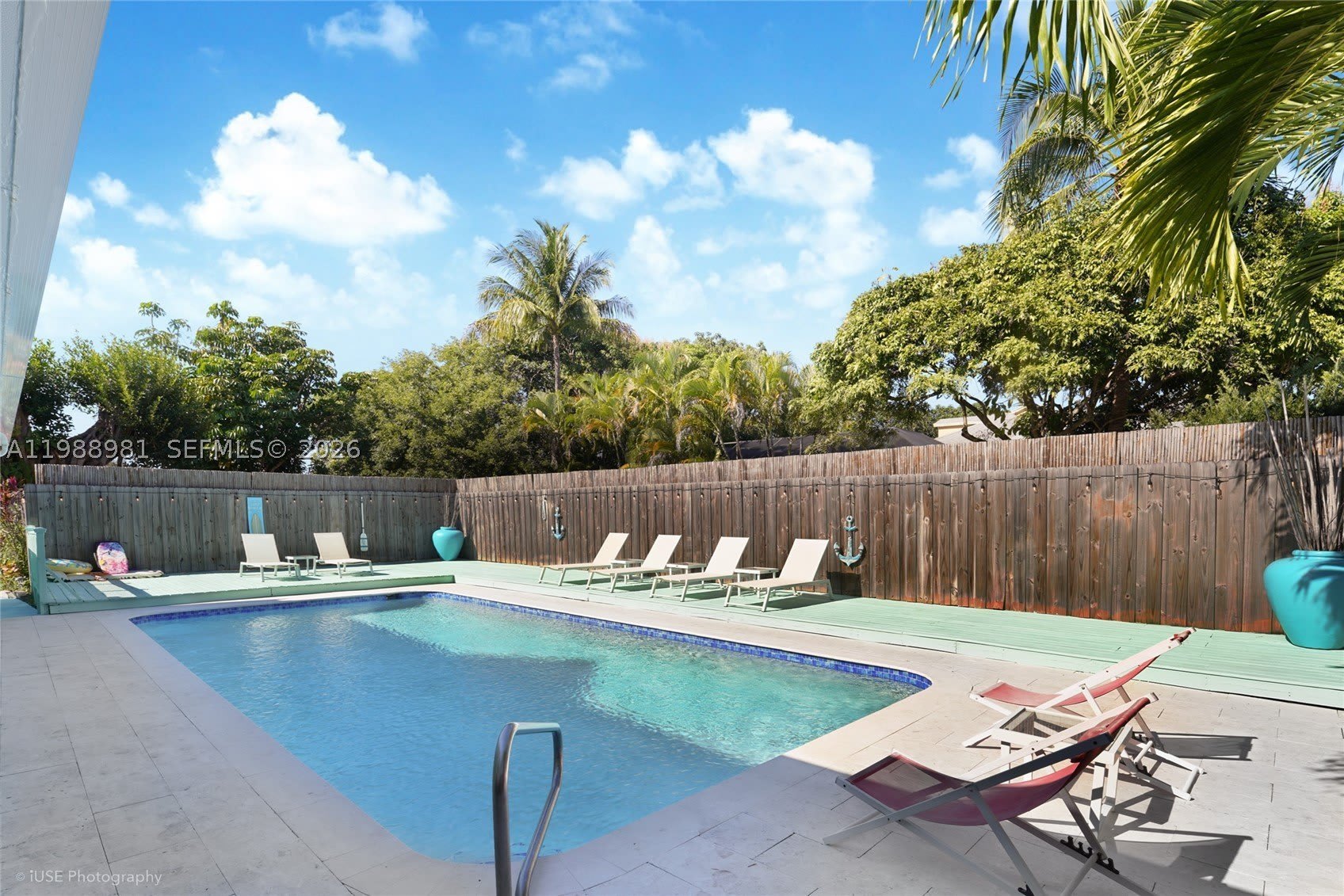 212 SW 1st Ave – photo 1